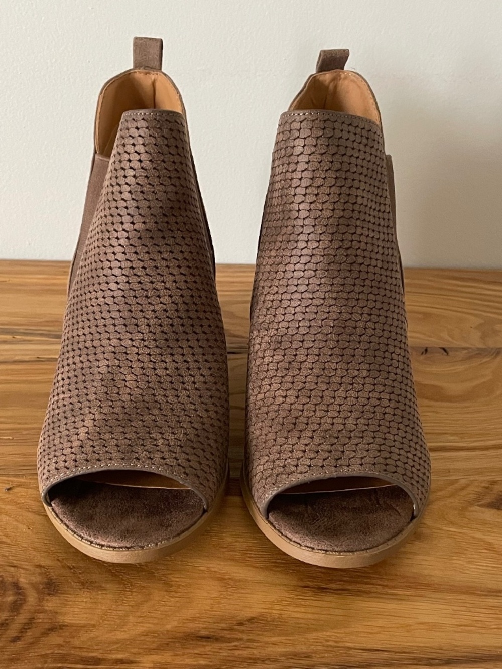 Maurices Slip On Heel Open Toe Tan Brown Women’s Size 8.5 – LIKE NEW